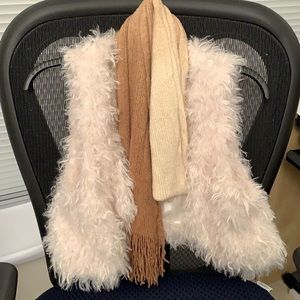 🇯🇵Cute Fluffy cropped vest from Japan and ombre scarf🧣